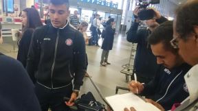 Fudbaleri Vojvodine i Hajduka sreli su se na aerodromu u Pragu