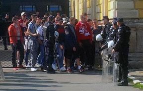 Večiti derbi: Navijači Crvene zvezde i Partizana doputovali u Beograd