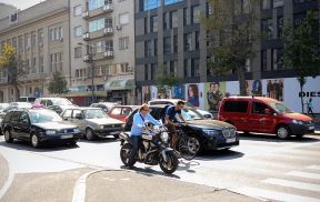 Siniša Mali došao biciklom na posao - Svetski dan bez automobila
