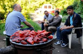 Zimnica i jagnje na ražnju, ovo ima samo u Srbiji