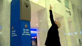 NBA Ol-star vikend u Torontu, bankomat visok tri metra 