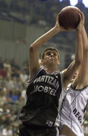 Novica Veličković produžio ugovor sa Partizanom