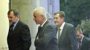 Poslanici RS organizovano išli u pozorište