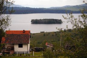 Vlasinsko jezero - plutajuća ostrva