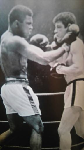 Muhamed Ali preminuo u 75. godini