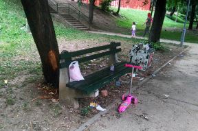 Ekologija Žena iz Rume našla đubre i uplatnicu i vratila onome ko je bacio