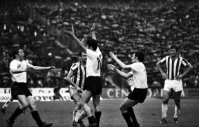 Vladica Kovačević Partizan spomen-ploča u Ivanjcii