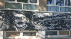 Murali velikana na zidu nikšićke škole (FOTO)