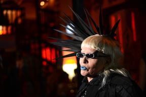 Sladjana Milošević u ulozi Di-džeja