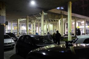 Nepropisno parkiranje divlji parking pasaž Bezistan