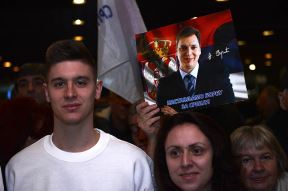 Kandidatura Aleksandra Vučića: Sednica Glavnog odbora Srpske napredne stranke 