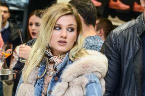 Nevena Božović fotografije Instagram crna kosa