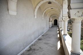 Dvorski kompleks u Beogradu suveniri suvenirnica