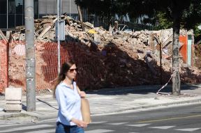 Beograd - Trg Slavija - počelo rušenje nelegalnih objekata
