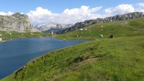 Kapetanovo jezero, priroda Crne Gore, Moračke planine