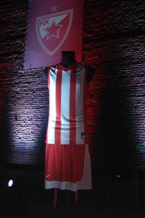 Crvena zvezda Nike dres za sezonu 2017/2018