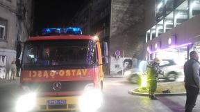 Obilićev venac zapalio se automobil u garaži
