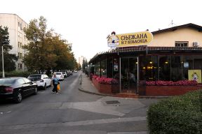 Restoran "Snežana i sedam kobasica" u Banjaluci.