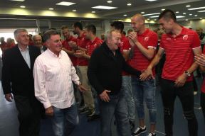 Crvena zvezda - Arsenal: Veterani Crvena zvezde na stadionu Rajko Miitć (FOTO)