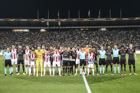 Zvezda - Arsenal 0:1, Delije pevale posle utakmice, Englezi zbunjeni