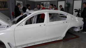 BMW serije 7 za buduće auto-limare 