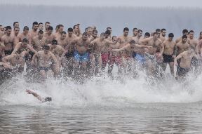 Bogojavljenje 2018. plivanje za Časni krst FOTO 