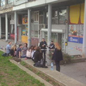 Pucnjava u Ruzveltovoj - radnik skočio kroz prozor