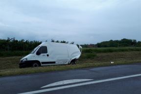 Udes na autoputu Niš Beograd poginulo dete