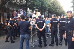 Mirdita dobar dan - protest SRS