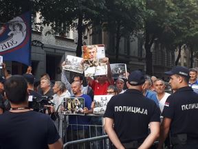 Mirdita dobar dan - protest SRS