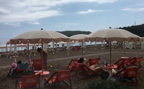 Letovanje Crna Gora cene ležaljki