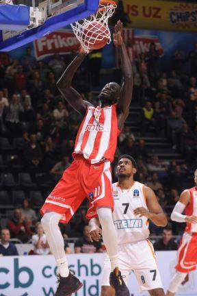 Majkl Odžo Zvezda Ulm MVP