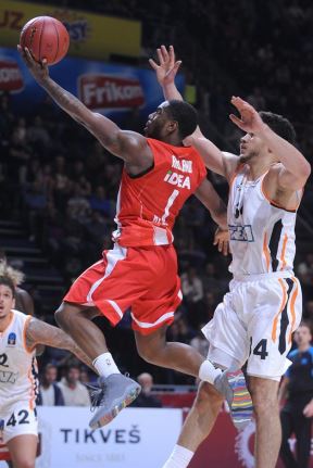Majkl Odžo Zvezda Ulm MVP