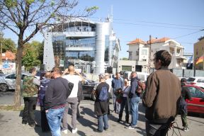 Protest ispred Televizije Pink