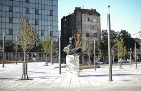Dimitrije Tucović - Spomenik Dimitriju Tucoviću na Slaviji (FOTO)