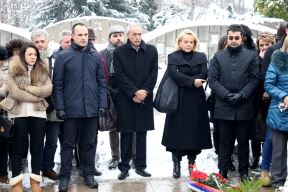 Oliver Ivanović, godišnjica, fotografije
