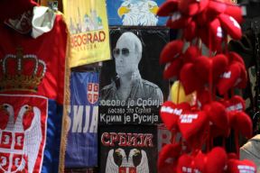 Putin dolazi u Beograd - ruske zastave se vijore