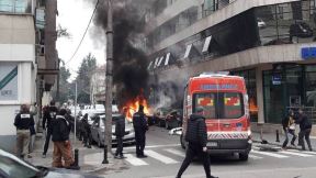 Eksplozija automobila u Podgorici, vozač leteo! FOTO