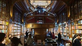 Livraria Lello biblioteka Hari Poter Porto 