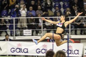 Ivana Španović skok 6,92 metra pred EP u dvorani u Glazgovu