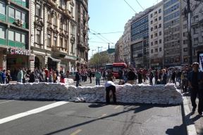 Blokada Kolarčeve - krivične prijave - Vesić