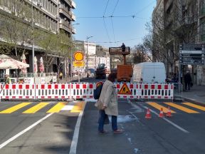 Mladenović o radovima na Trgu: Tražimo rešenje za gužve