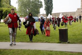 Bitka nacija Battle of the Nations Srednjevekovne viteške borbe Smederevska tvrđava