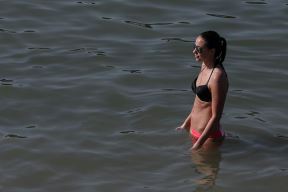 Ada Ciganlija puna kupača za vikend (FOTO)