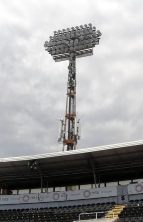 Vučić: Uskoro rekostrukcija stadiona Partizana, pomoć i Zvezdi