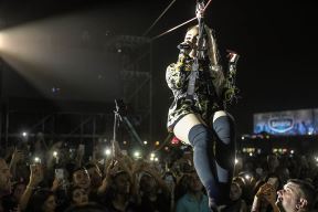 Maya Berović Music Week: Maya se zip-lajnom spustila na binu FOTOGRAFIJE