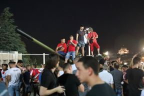 Borbeno vozilo ispred stadiona FK Crvena zvezda FOTO