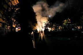 Crvena zvezda u Ligi šampiona slavlje na ulicama borbeno vozilo navijači i igrači FOTO i VIDEO