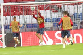 Liga šampiona: Bajern - Crvena zvezda najava