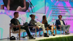 Severina u Rovinju Weekend Media Festival: Pevačica pokazala vitku figuru u uskoj haljini FOTOGRFIJE